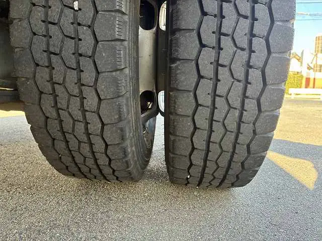 いすゞ エルフ TKG-NJR85A(2WD)の写真38