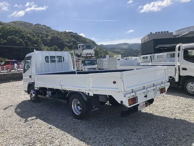 三菱 キャンター KK-FE82EE(2WD)の写真20