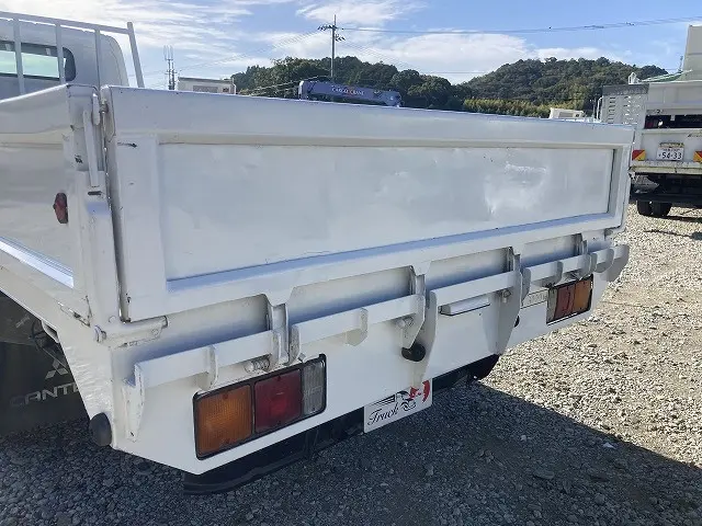 三菱 キャンター KK-FE82EE(2WD)の写真23