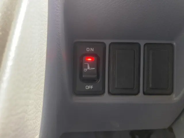 三菱 キャンター KK-FE82EE(2WD)の写真35