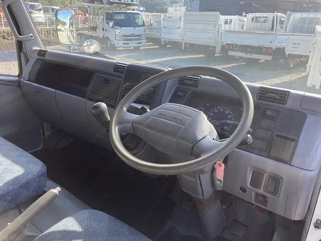 三菱 キャンター KK-FE82EE(2WD)の写真41