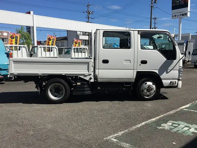 いすゞ エルフ TRG-NJS85A(4WD)の写真5