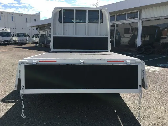 いすゞ エルフ TRG-NJS85A(4WD)の写真15