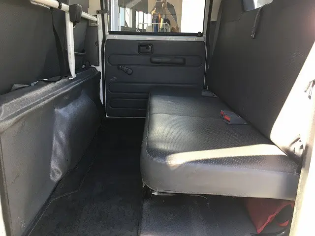 いすゞ エルフ TRG-NJS85A(4WD)の写真30