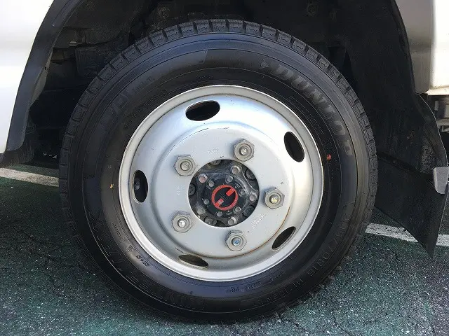 いすゞ エルフ TRG-NJS85A(4WD)の写真36