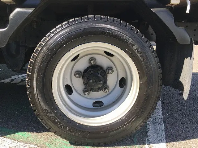 いすゞ エルフ TRG-NJS85A(4WD)の写真39