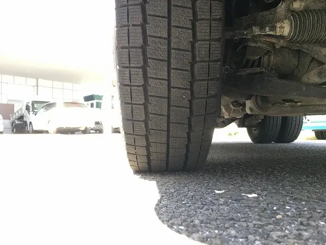 いすゞ エルフ TRG-NJS85A(4WD)の写真40