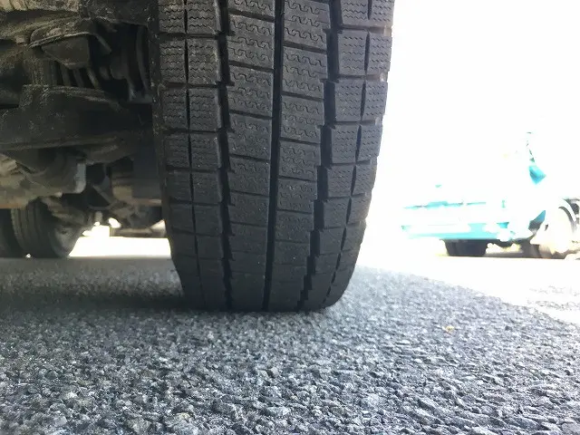 いすゞ エルフ TRG-NJS85A(4WD)の写真41