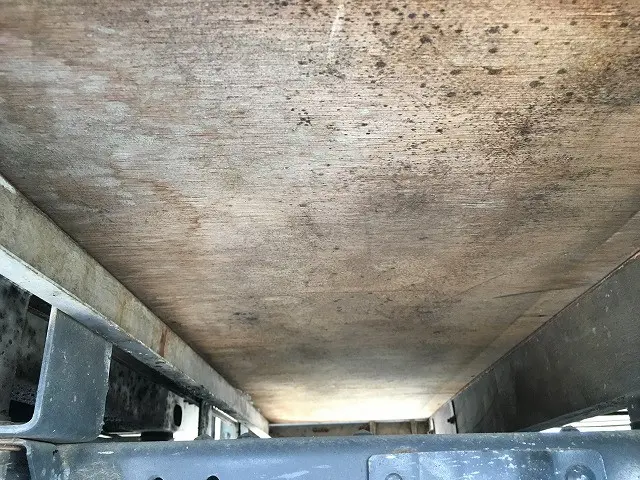 いすゞ エルフ TRG-NJS85A(4WD)の写真45