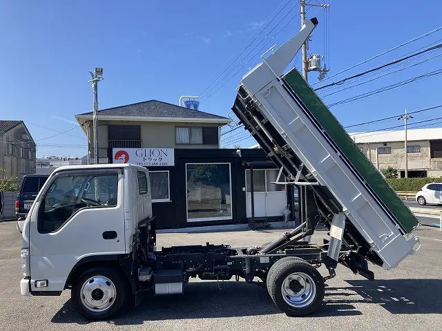 いすゞ エルフ 2RG-NJR88AD(2WD)の写真4