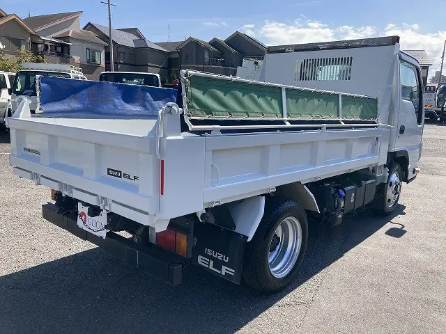 いすゞ エルフ 2RG-NJR88AD(2WD)の写真15
