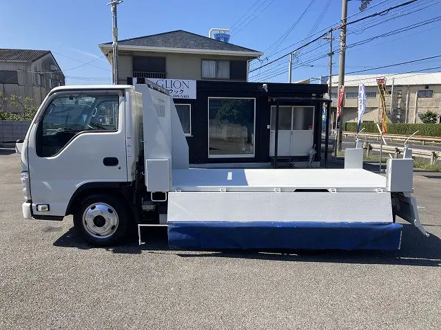 いすゞ エルフ 2RG-NJR88AD(2WD)の写真18