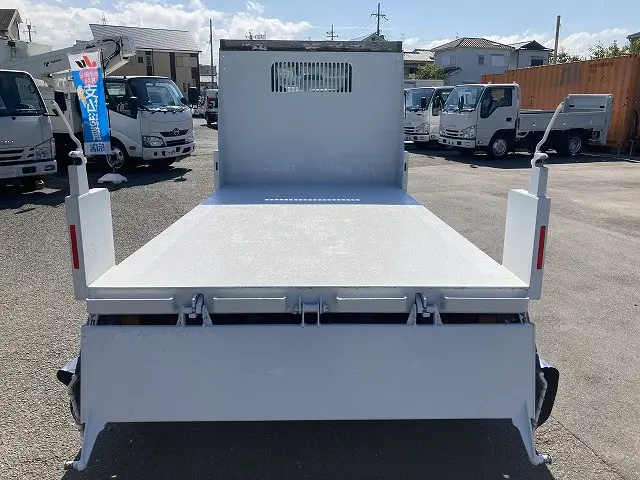 いすゞ エルフ 2RG-NJR88AD(2WD)の写真21