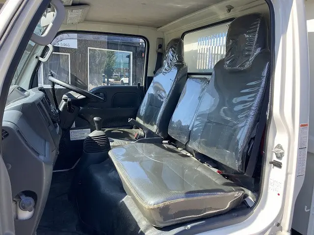 いすゞ エルフ 2RG-NJR88AD(2WD)の写真34