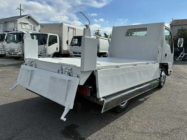 いすゞ エルフ TPG-NKR85AN(2WD)の写真22