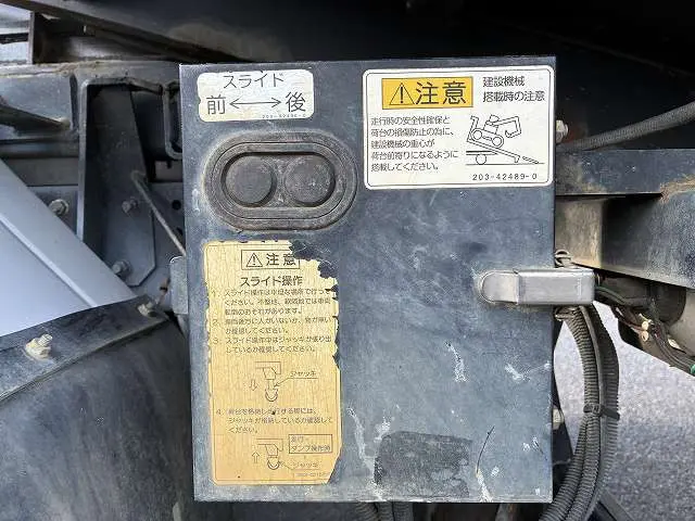 いすゞ エルフ TPG-NKR85AN(2WD)の写真33