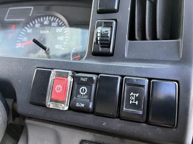 いすゞ エルフ TPG-NKR85AN(2WD)の写真38