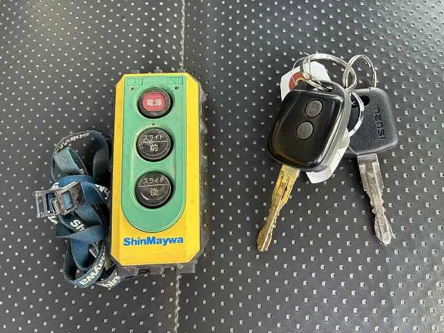 いすゞ エルフ TPG-NKR85AN(2WD)の写真45