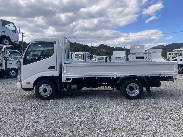 トヨタ ダイナ TPG-XZC645(2WD)の写真4