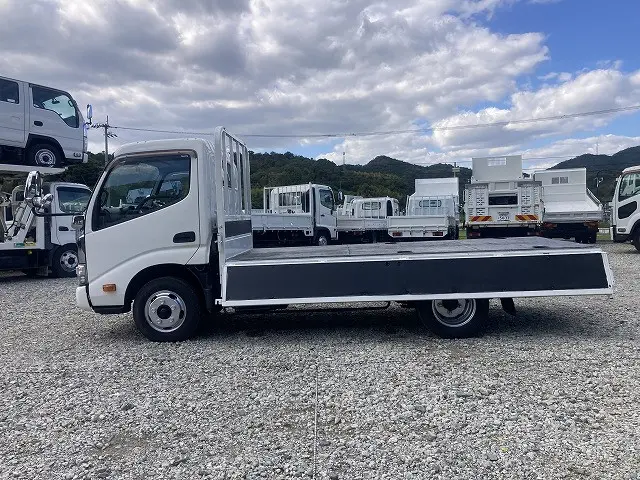 トヨタ ダイナ TPG-XZC645(2WD)の写真11