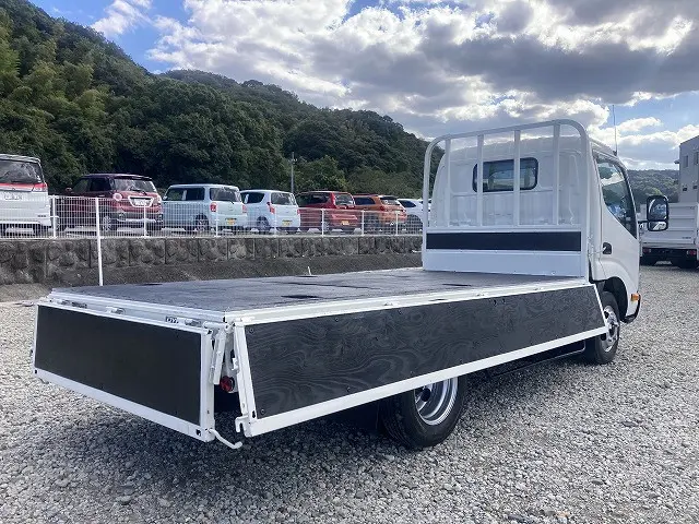 トヨタ ダイナ TPG-XZC645(2WD)の写真15