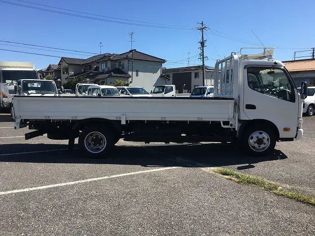 トヨタ トヨエース TKG-XZU695(4WD)の写真5