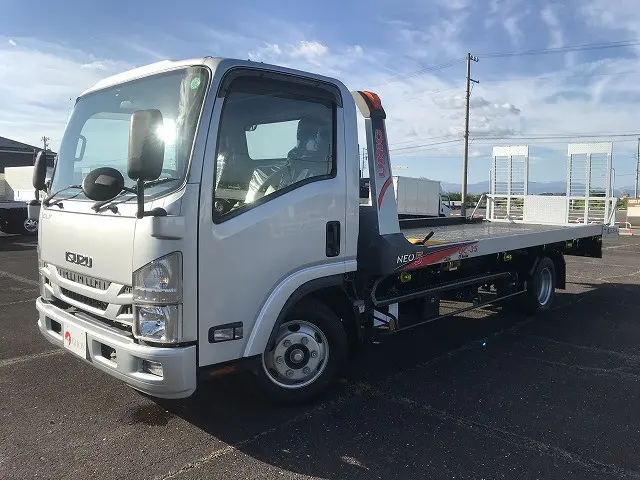 いすゞ エルフ TRG-NPR85AN(2WD)の写真1