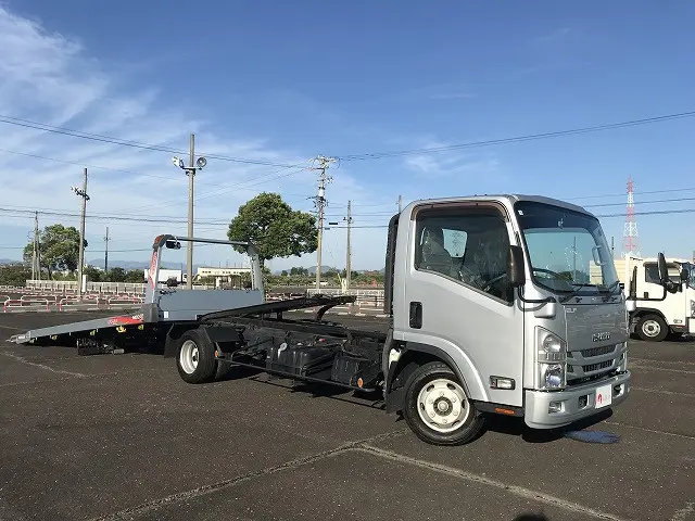 いすゞ エルフ TRG-NPR85AN(2WD)の写真10