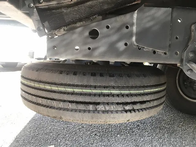 いすゞ エルフ TRG-NPR85AN(2WD)の写真28