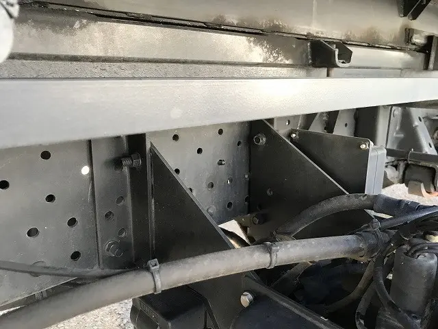 いすゞ エルフ TRG-NPR85AN(2WD)の写真31