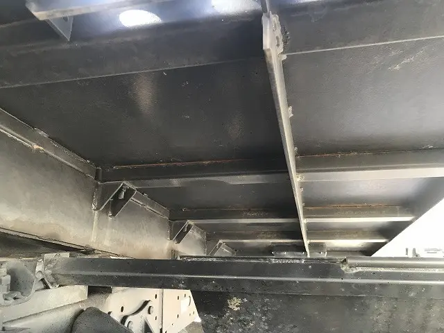 いすゞ エルフ TRG-NPR85AN(2WD)の写真45