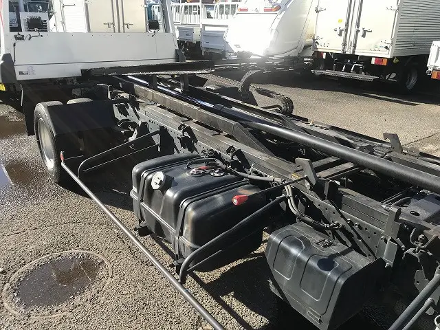 いすゞ エルフ TRG-NPR85AN(2WD)の写真48