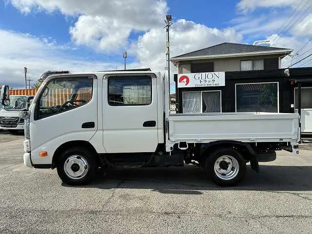 トヨタ ダイナ 2RG-XZU605(2WD)の写真4