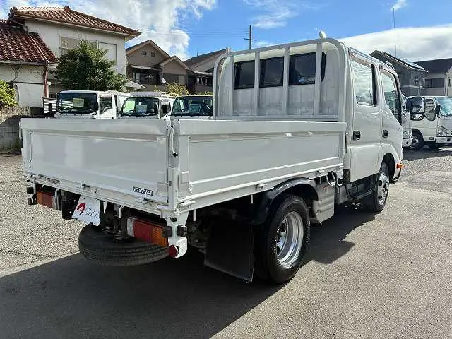 トヨタ ダイナ 2RG-XZU605(2WD)の写真6