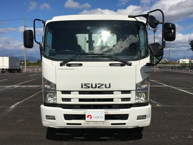 いすゞ フォワード LKG-FTR90S2(2WD)の写真2