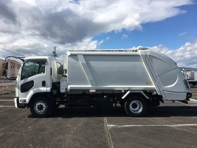 いすゞ フォワード LKG-FTR90S2(2WD)の写真4