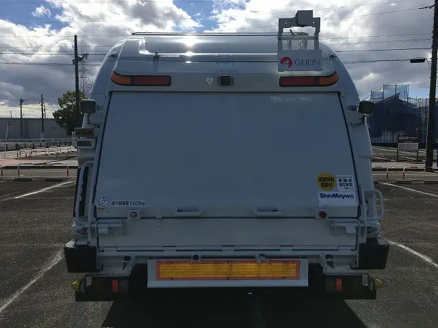 いすゞ フォワード LKG-FTR90S2(2WD)の写真7