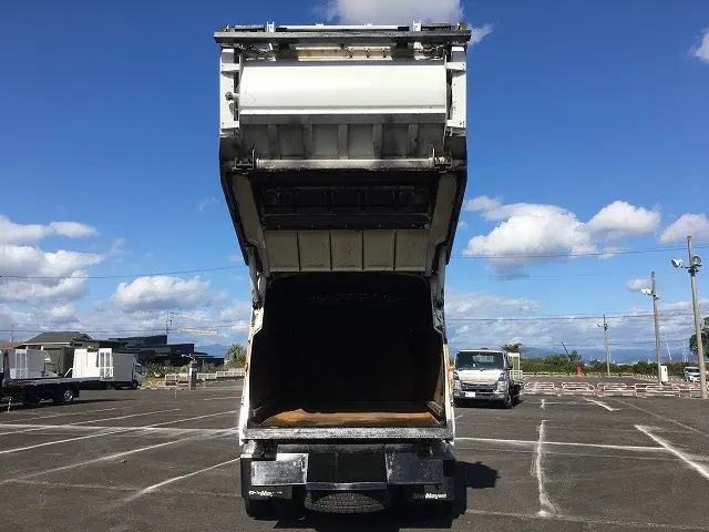 いすゞ フォワード LKG-FTR90S2(2WD)の写真10