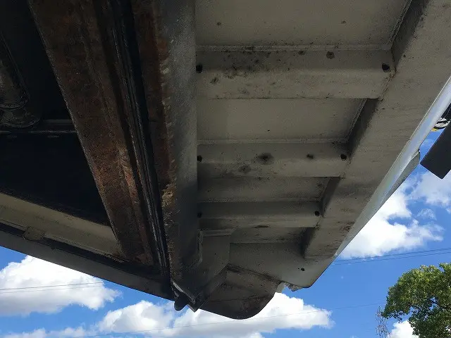 いすゞ フォワード LKG-FTR90S2(2WD)の写真25