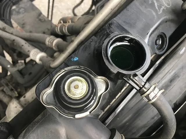 いすゞ フォワード LKG-FTR90S2(2WD)の写真42