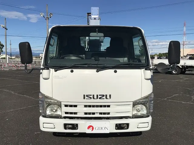 いすゞ エルフ BKG-NKR85AR(2WD)の写真2