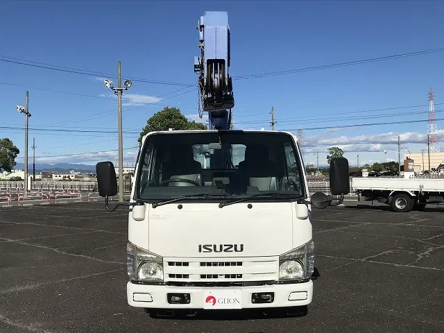 いすゞ エルフ BKG-NKR85AR(2WD)の写真10