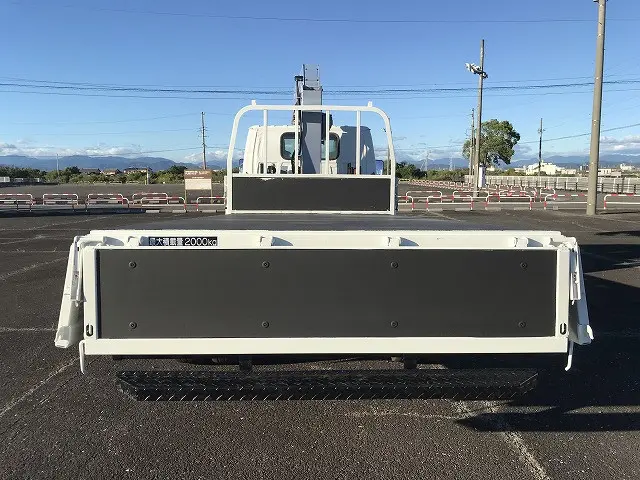 いすゞ エルフ BKG-NKR85AR(2WD)の写真13