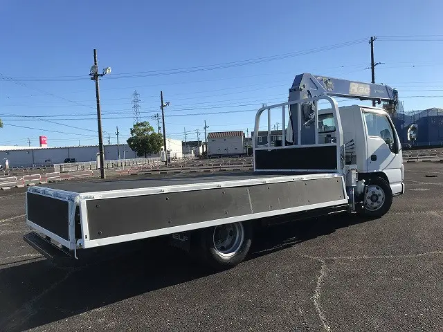 いすゞ エルフ BKG-NKR85AR(2WD)の写真14