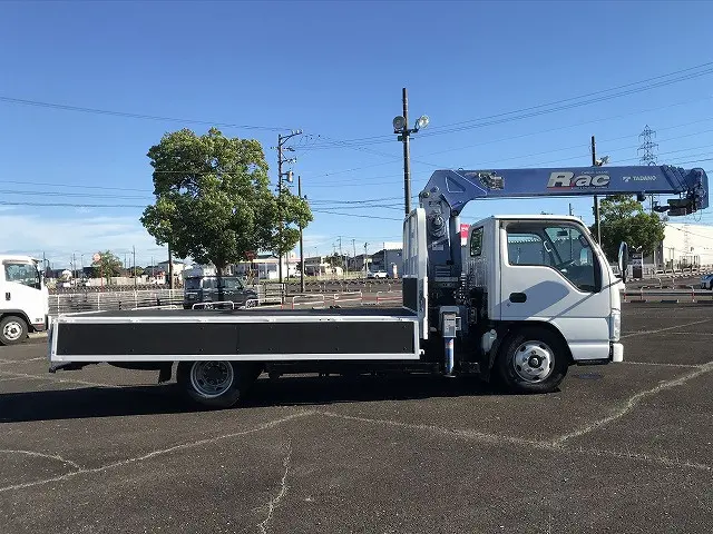 いすゞ エルフ BKG-NKR85AR(2WD)の写真16