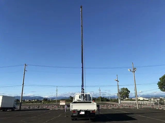 いすゞ エルフ BKG-NKR85AR(2WD)の写真21