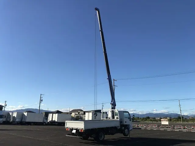 いすゞ エルフ BKG-NKR85AR(2WD)の写真22