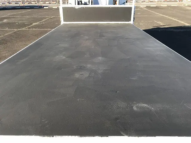 いすゞ エルフ BKG-NKR85AR(2WD)の写真25