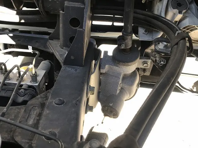 いすゞ エルフ BKG-NKR85AR(2WD)の写真28