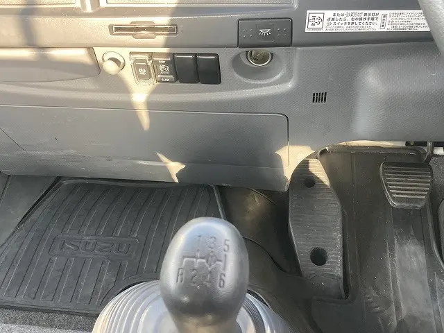 いすゞ フォワード SKG-FSR90S2(2WD)の写真27